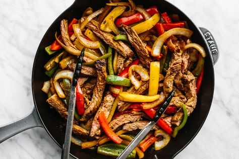 Air Fryer Steak Fajitas, Best Steak Fajitas, Steak Fajita Marinade, Beef Fajita Recipe, Flank Steak Fajitas, Easy Steak Fajitas, Marinated Skirt Steak, Steak Fajita Recipe, Fajita Marinade