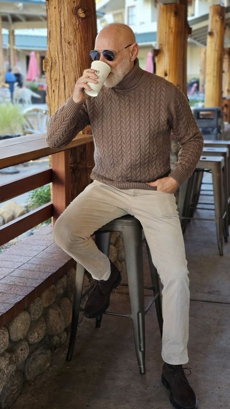 Older Mens Outfits, Business Casual Outfits For Men Modern Man, Middle Aged Man Aesthetic, Older Men Style, 60s Style Men, Old Man Outfit, Men Over 60, Fashion Trends Men, Business Casual Outfit Ideas