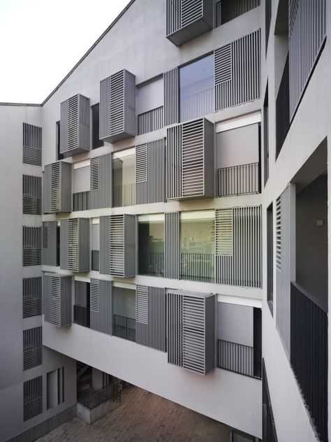 URBANUS · Maillen Hotel and Apartment Office Exterior, Hotel Facade, Apartment Architecture, Hotel Architecture, Design Hotel, Building Facade, Facade Architecture, Facade Design, Modern Exterior