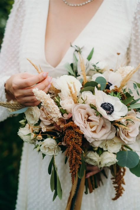 Green Fall Weddings, Fall Wedding Bouquet, Anemone Bouquet, Rusting Wedding, Tan Wedding, Blush Bouquet, Bridal Bouquet Fall, Cottage Wedding, Bouquet Inspiration