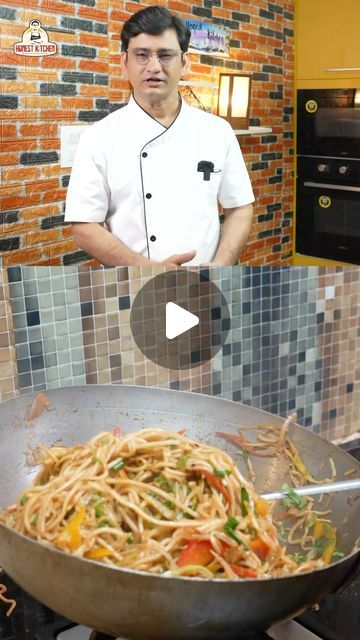 Bhupender Rawat on Instagram: "Hakka noodles 🍜 recipe #honestkitchen" Hakka Noodles Recipe Video, Haka Noodles Recipe, Hakka Recipe, Hakka Noodles Recipe, Hakka Noodles, Noodles Recipe, Chinese Recipes, Food Pin, Garlic Chicken