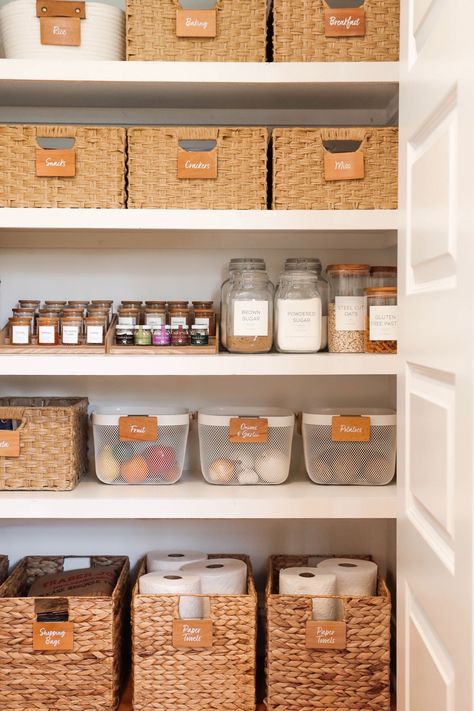 Pantry Organization With Baskets, Linen Pantry Organization, Pantry Tea Organization, Neutral Pantry Organization, Pantry Staging Ideas, Organized Snack Pantry, Organization Pantry Ideas, Organized Kitchen Pantry, Pantry Organization Apartment