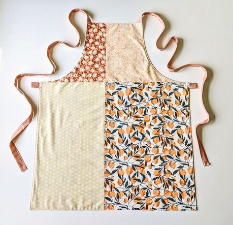 Patchwork Apron, Suzy Quilts, Modern Aprons, Diy Sy, Apron Tutorial, Modern Patchwork, Sewing Machine Projects, Apron Sewing Pattern, Sewing Projects Clothes