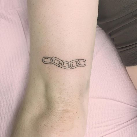 Chain link tattoo by Jen Wong - Tattoogrid.net Chain Fence Tattoo, Link Tattoo Ideas, Ic3peak Aesthetic, Chain Link Tattoo, Link Tattoo, Cage Tattoos, Chain Tattoo, Belly Tattoos, Ribcage Tattoo