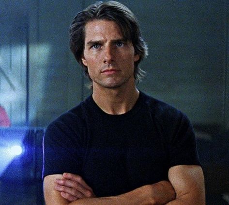 Tom Cruise Ethan Hunt, Tom Cruise Mission Impossible 2 Hair, Ethan Hunt Mission Impossible, Tom Cruise Long Hair, Mission Impossible 2, Mission Impossible 3, Brad Pitt Hair, Tom Cruise Mission Impossible, Ethan Hunt