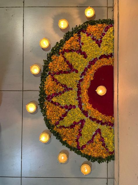 Flower Decoration For Function At Home, Orange Flower Rangoli, Diwali Decorations At Home Outdoor, Floral Diwali Decoration, Large Rangoli Designs For Diwali, Grahpravesh Decoration, Minimal Rangoli Designs, Floral Rangoli Designs Diwali, Flower Rangoli Designs Ideas Diwali