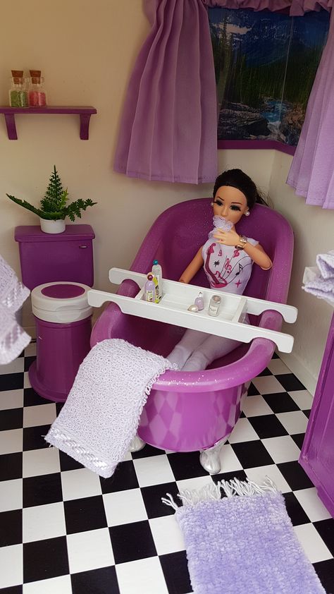 Barbie Fashion Doll Bathtub Diy Dollhouse, Fashion Doll, Barbie Fashion, Fashion Dolls, Doll House, Dolls