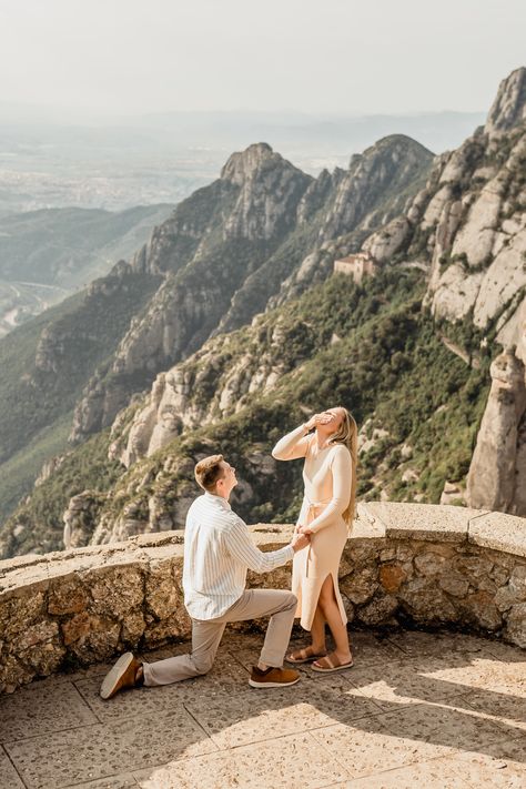 Best Marriage Proposal Montserrat Barcelona Travel Proposal Ideas, South Africa Proposal, Proposals In Italy, Marriage Proposals Beach, Scenic Proposal Ideas, Proposal In Europe, Low Key Proposal, Destination Proposal Ideas, Proposal With A View