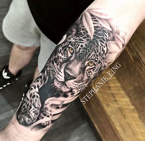 Black Crown Tattoo, Half Sleeve Tattoos Color, Mandala Foot Tattoo, Jungle Tattoo, Cute Tattoo Ideas, Jaguar Tattoo, Animal Sleeve Tattoo, Best Tattoo Ever, Leopard Tattoos