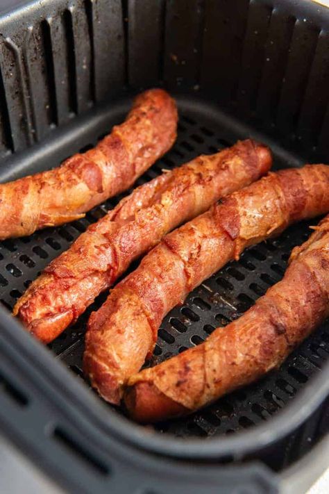 Easy Bacon Wrapped Hot Dogs Air Fryer Recipes Bacon, Air Fry Bacon, Fluffy Bun, Bacon Wrapped Hotdogs, Air Fryer Bacon, Wrapped Hot Dogs, Air Fryer Recipes Breakfast, Air Fryer Fried Chicken, Bacon Crisps