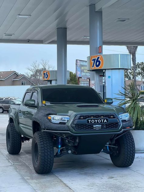 Custom Toyota Tacoma, Lifted Tacoma, Toyota Tacoma Lifted, Toyota Tacoma Prerunner, Tacoma Prerunner, Tacoma Accessories, Tacoma Mods, Toyota Tacoma 4x4, Tacoma 4x4