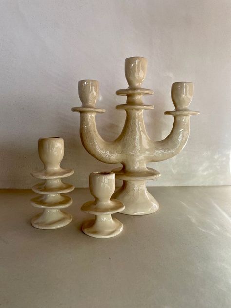 Ceramic Candleabra Ideas, Clay Candle Holders Aesthetic, Ceramic Candelabra Centerpiece, Candleabra Ideas, Candleholder Ceramic, Candle Holder Clay, Weird Candles, Candelabra Centerpiece, Candles Aesthetic