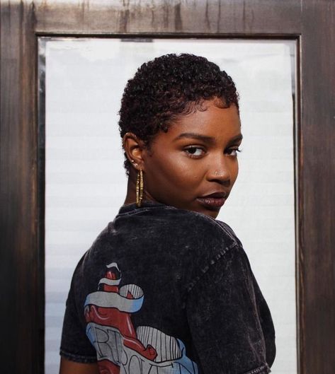 Ny Mcfly, Big Chop Hairstyles, Quotes Valentines Day, Short Hair Designs, Short Hair Model, Twa Hairstyles, Natural Hair Cuts, Natural Hair Short Cuts, Cut Life