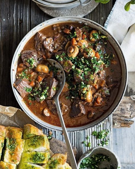 Beef Daube, Easy Beef Bourguignon, French Dinner, Winter Dishes, Impressive Recipes, French Dishes, Beef Stew Recipe, French Cooking, Easy Beef