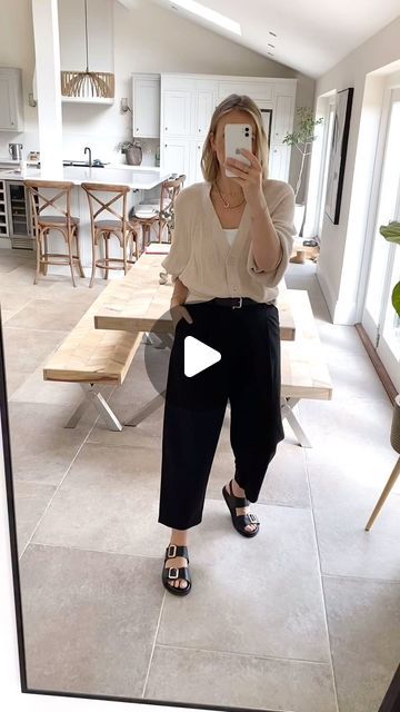 Clare Nall-Smith on Instagram: "Wardrobe feeling a little flat? Let’s introduce one new thing… 
Try a silhouette trouser - by this I mean something more than your regular - a point of difference. There are a lot of pleat front tapered trousers about - great for showing off a waist, elevating a look and just looking that bit more stylish and considered. 
One new trouser will go along way with outfit options 😉

I’m really liking these ones just now - they are part of the Comptoir des cotonniers collab (always loved this brand for their understated french chic aesthetic 👌🏻) in a light linen viscose blend with ankle grazer 7/8 length. 

I’m wearing a medium (I’m U.K. 14) - just right on my pear shape - you may want to size up if straighter through the waist- waist is elasticated for comfort Tapered Trousers, French Chic, Pear Shaped, Trousers, Wardrobe, How To Wear