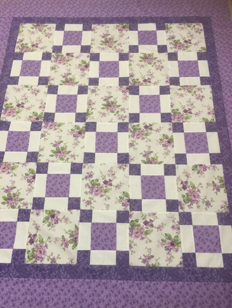 Purple Baby Quilt Ideas, Purple Baby Quilt, Lavender Quilts, Purple Quilts Ideas, 3yard Quilts, Lavender Quilt, Irish Quilt Patterns, Teen Quilts, Quilt Purple