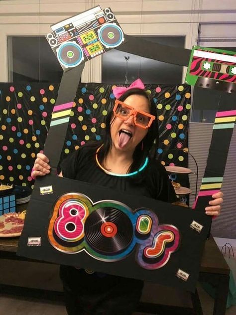 70s Party Theme, 80s Party Decorations, 80s Birthday Parties, 90s Theme Party, 40th Birthday Party Decorations, Disco Party Decorations, Music Themed Parties, 80s Theme Party, 70s Party