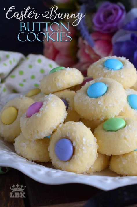 Button Cookies, Easter Cookie Recipes, Easter Snacks, Easter Sweets, Easter Desserts Recipes, Cereal Treats, Pastel Candy, Easter Baking, Easter Eggs Chocolate