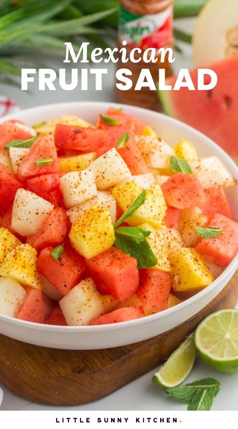 Easy and refreshing Mexican Fruit Salad, perfect for hot summer days! Serve it in a hollowed out pineapple half for an impressive presentation. Mexican Fruit Salad, Spanish Salad, Mexican Fruit Salads, Dinner Ideas Sides, Tajin Recipes, Fruit Sides, Mexican Fruit, Mexican Things, Little Sunny Kitchen