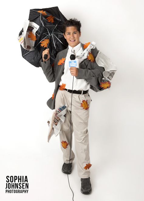 Weather Man Halloween Costume DIY  www.sophiajohnsenphotography.com Weather Man Costume, Mens Halloween Costumes Diy, Man Halloween Costume, Nature Costume, Costumes Faciles, Mother Nature Costume, Clever Halloween Costumes, Homemade Halloween Costumes, Diy Kostüm