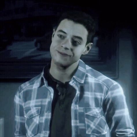 Josh Washington, Until Dawn, Rami Malek, Matching Pfps, Matching Icons, Washington, Casual Button Down Shirt, Button Down Shirt, Men Casual