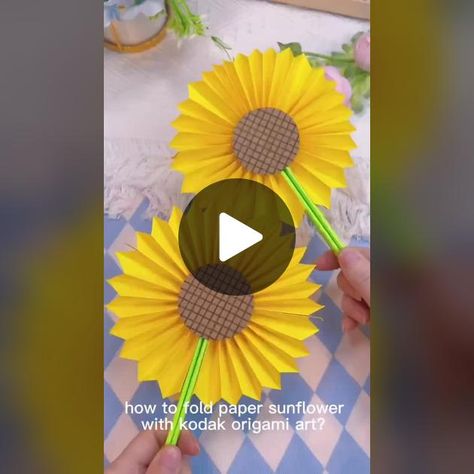 Sunflower Origami, Paper Sunflowers, Beautiful Paper, Origami Art, Twitter Card, Origami, Twitter Image, Sunflower, Art