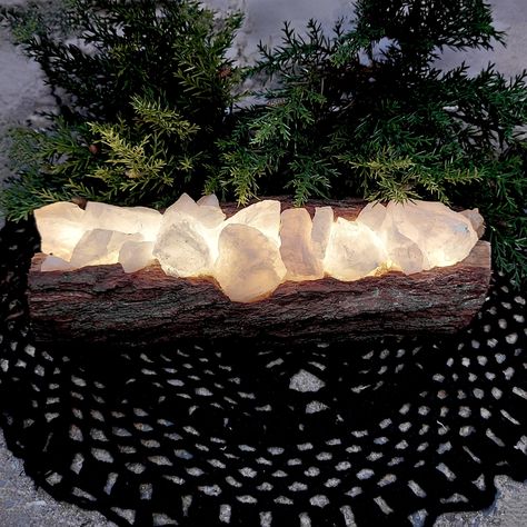 Forest Lounge, Crystal Healing Room, Rock Display, Glow Rock, Resin And Wood Diy, Crystal Lamps, Healing Room, Forest Wood, Rock Gifts