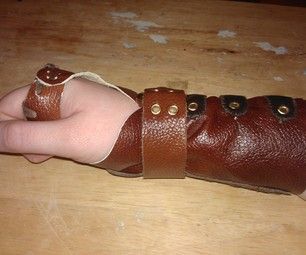 Leather Wrist Splint/Brace Leather Braces, Post Apocalyptic Costume, Wrist Pain, Metal Braces, Wrist Brace, Carpal Tunnel, Health Lifestyle, Leather Patches, Leather Working