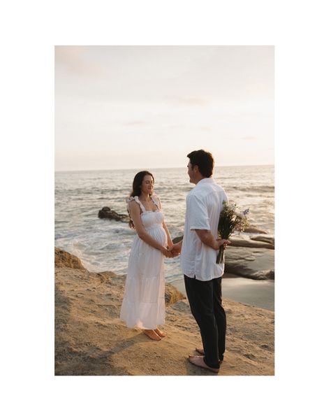 The luckiest & most loved little man already 💙🌊🕊️🩵🐚🐳 S + C chose an intimate gender reveal, with a surprise bouquet of blue flowers. Absolutely over the moon for you two & your sweet new addition to the family — #couplesphotography #couplesphotographer #wedding #elopmentwedding #genderreveal #pregnancyannouncement #baby #babyboy #genderrevealparty Flower Gender Reveal Photoshoot, Flower Gender Reveal, Intimate Gender Reveal, Family Gender Reveal, Gender Reveal Photoshoot, Gender Reveal Photo Shoot, Announcement Photoshoot, Baby Announcement Photoshoot, Gender Reveal Photos