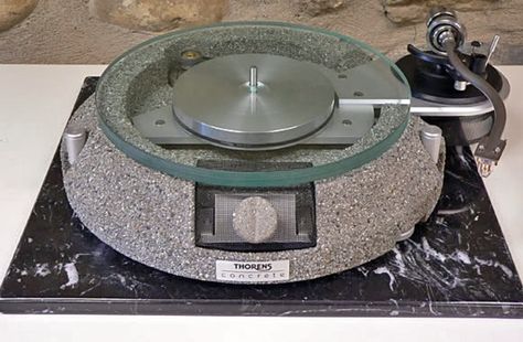 Thorens Concrete turntable. Goth Interior, Audiophile Room, Diy Subwoofer, High End Turntables, Vintage Record Players, Hifi Turntable, Turntable Vintage, Record Player Table, Audiophile Turntable