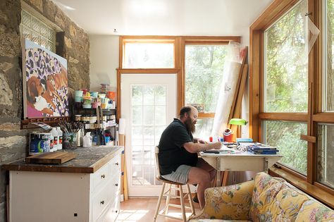 In a charming East Falls home, art runs in the family - Curbed - Jay McClellan turned his sunroom into his studio. Sunroom Painting Studio, Family Art Studio, Art Studio Sunroom, Sunroom Art Studio Ideas, Sunroom Craft Room, Art Sunroom, Art Studio At Home Inspiration, Sunroom Art Studio, Sunroom Studio