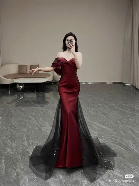 Vestidos Color Vino, Dresses Long Elegant, Burgundy Prom, Red Ball Gown, Dark Red Dresses, Gowns Dresses Elegant, Classy Prom Dresses, Fashion Drawing Dresses, Burgundy Prom Dress