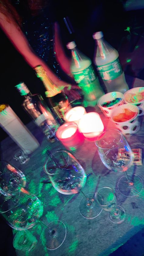 Blurry party glasses lights glitters candles chips aesthetic Aesthetic Party, Blur Image, Vision Art, Blurry Pictures, At A Party, Blue Party, Summer Party, Blur, A Table