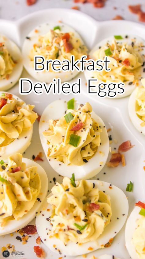 Breakfast Deviled Eggs, Boiled Egg Breakfast Ideas, Bite Size Breakfast, Devilled Eggs Recipe Best, Eggs For Breakfast, Easy Egg Recipes, Bacon Deviled Eggs, Brunch Eggs, Appetizers Easy Finger Food