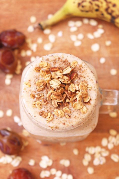 Date Smoothie, Breakfast Prep, Nutritious Breakfast, Easy Smoothies, Ramadan Recipes, Smoothie Ingredients, Peanut Butter Banana, Banana Smoothie, Unsweetened Almond Milk