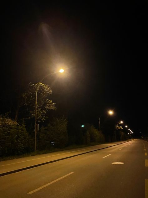 Empty night roads. Dark Road Pictures, High Way Road Night Aesthetic, Roads Aesthetic Night, Empty Road Night Aesthetic, Liminal Space Street, Dark Road At Night, Night Road Photography, Empty Road Aesthetic, Road At Night Aesthetic