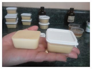 Natures Home Spa: How to make Solid Lotion Bars Soul Recipes, Solid Lotion Bars, Bath Recipes, Diy Lotion, Homemade Lotion, Diy Scrub, Diy Spa, Beauty Diy, Homemade Bath Products