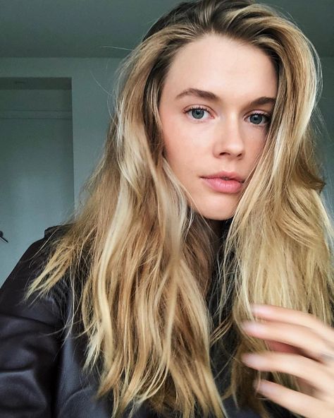 Victoria Lee, Blonde, Log In, Log, Long Hair Styles, Instagram Photos, Tumblr, Hair Styles, Memes