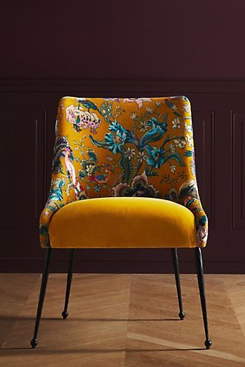 Accent Chair Patterned, Printed Dining Chairs, Foyer Chair, Maximalist Furniture, Bold Sofa, Floral Accent Chair, Monkey Room, Bold Chairs, Cultural Design