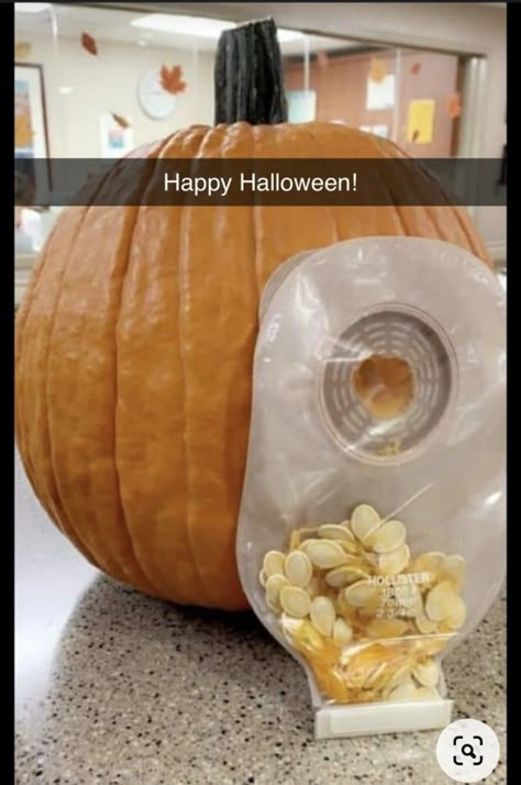 Healthcare Pumpkin Decorating, Nurse Decorations, Medische Humor, Cna Humor, Hospital Humor, Medical Memes, Nursing Fun, Nurse Jokes, Nursing Humor