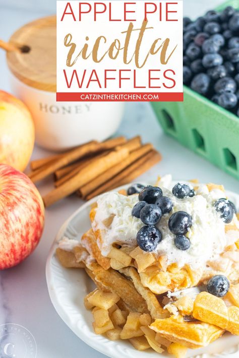 These apple pie ricotta waffles are comfort food through & through - warm, indulgent, and suitable for breakfast, brunch, dinner, or dessert! Ricotta Waffles, Traditional Apple Pie, Blueberry Season, Fruit Toppings, Waffles Maker, Cooked Apples, Food Test, Waffle Maker, Dessert For Dinner