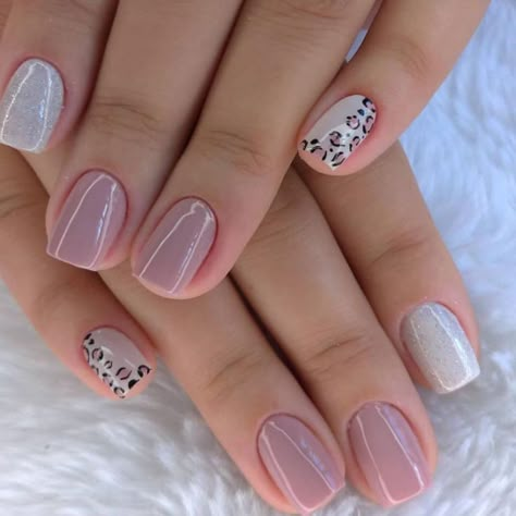 Gold Gel Nails, Shiny Nails Designs, Girls Nail Designs, Leopard Nails, Pretty Nail Art Designs, Cute Gel Nails, Girls Nails, Manicure Y Pedicure, Elegant Nails