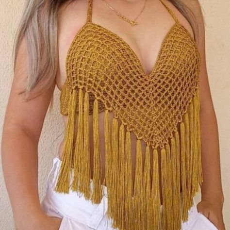 Crochet Festival Top, Crochet Halter Top Pattern, Crochet Baby Costumes, Halter Top Pattern, Crochet Beach Wear, Cotton Lace Tops, Crochet Top Outfit, Crochet Bra, Crochet Crop Top Pattern