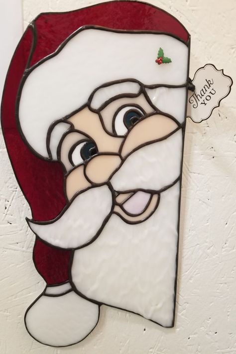 Peek-a-boo Santa in textured whites and reds about 14" tall Stained Glass Santa, Stained Glass Home, Stained Glass Patterns Free, Garden Benches, Stained Glass Angel, Fused Glass Artwork, Glass Christmas Decorations, Stained Glass Birds, Stained Glass Ornaments