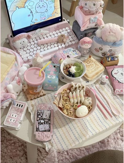 Kawaii Cooking, Desk Inspo, Cute Snacks, Pink Girly Things, Kawaii Food, Kawaii Shop, Cute Desserts, Food Obsession, Cafe Food