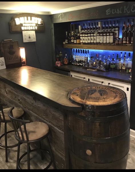 Whiskey Basement, Whiskey Den, Whiskey Barrel Ideas, Bourbon Barrel Bar, Rustic Basement Bar, Whiskey Barrel Bar, Home Bar Plans, Bar Deco, Wood Working Projects