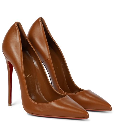 Christian Louboutin Shoes Pumps, Louboutin Online, Louboutin So Kate, Dr Shoes, Christian Louboutin So Kate, So Kate, Louboutin Heels, Looks Street Style, Patent Leather Pumps