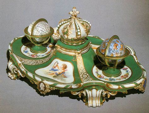 Antique Inkwells, Chateau Versailles, Web Gallery, Dresden Porcelain, Writing Accessories, Antique Desk, Desk Set, Belle Epoque, Porcelain Painting