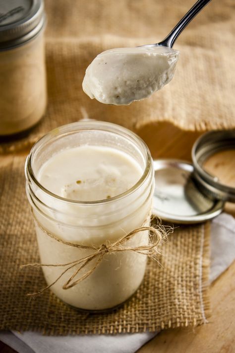 Vegan, oil-free mayonnaise with excellent texture Vegan Mayonaise, Almond Benefits, Vegan Mayo, Vegan Dressing, Homemade Almond Milk, Vegan Mayonnaise, Raw Cashews, Oil Free Vegan, Raw Vegan