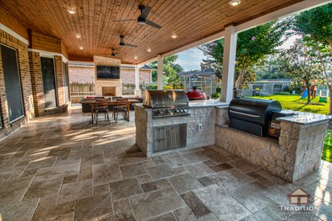 Patio Extension Ideas, Simple Outdoor Kitchen, Covered Backyard, Outdoor Grill Station, Outdoor Covered Patio, Beautiful Outdoor Living Spaces, Outdoor Fireplace Patio, Outdoor Kitchen Plans, Patio Fireplace